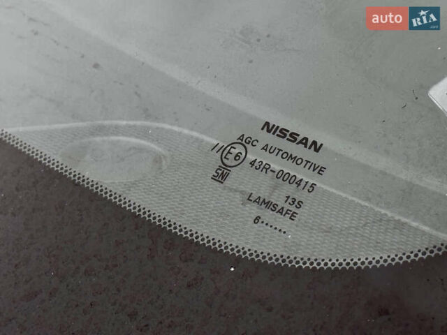 Черный Ниссан ИксТрейл, объемом двигателя 1.6 л и пробегом 160 тыс. км за 17600 $, фото 28 на Automoto.ua