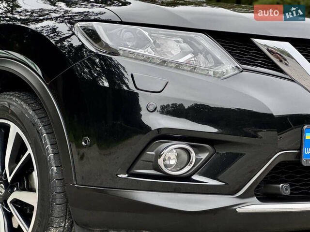Черный Ниссан ИксТрейл, объемом двигателя 1.6 л и пробегом 160 тыс. км за 17600 $, фото 10 на Automoto.ua