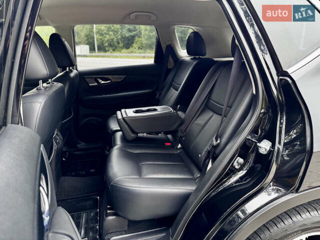 Черный Ниссан ИксТрейл, объемом двигателя 1.6 л и пробегом 160 тыс. км за 17600 $, фото 69 на Automoto.ua