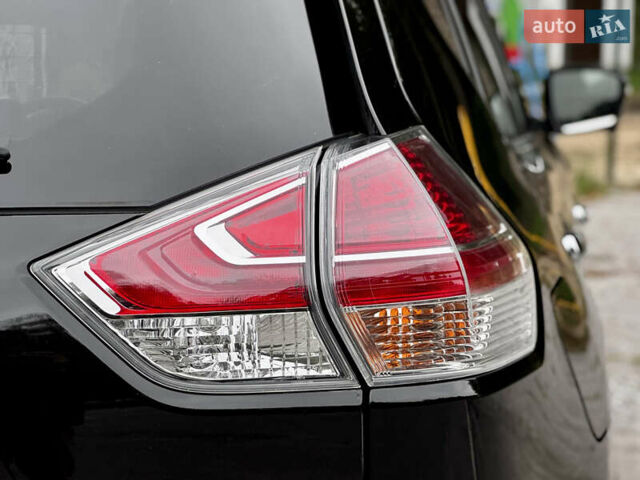 Черный Ниссан ИксТрейл, объемом двигателя 1.6 л и пробегом 160 тыс. км за 17600 $, фото 40 на Automoto.ua