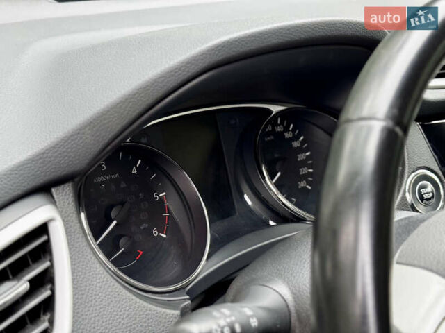 Черный Ниссан ИксТрейл, объемом двигателя 1.6 л и пробегом 160 тыс. км за 17600 $, фото 58 на Automoto.ua