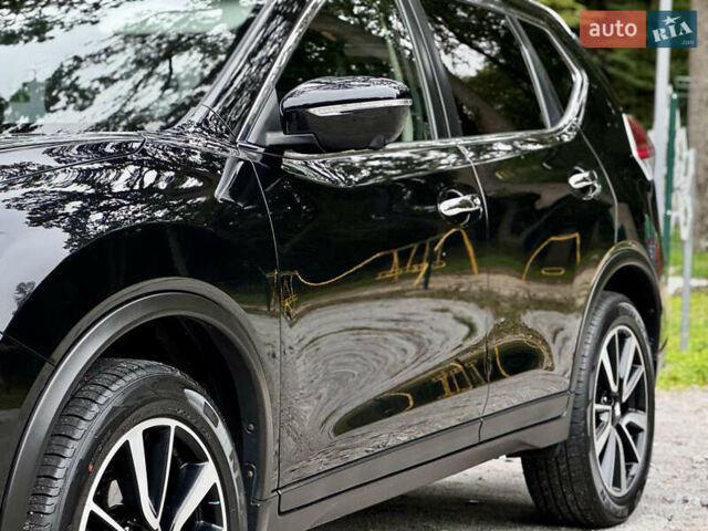 Черный Ниссан ИксТрейл, объемом двигателя 1.6 л и пробегом 160 тыс. км за 17600 $, фото 13 на Automoto.ua