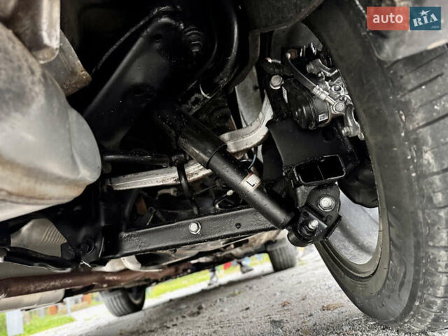 Черный Ниссан ИксТрейл, объемом двигателя 1.6 л и пробегом 160 тыс. км за 17600 $, фото 82 на Automoto.ua