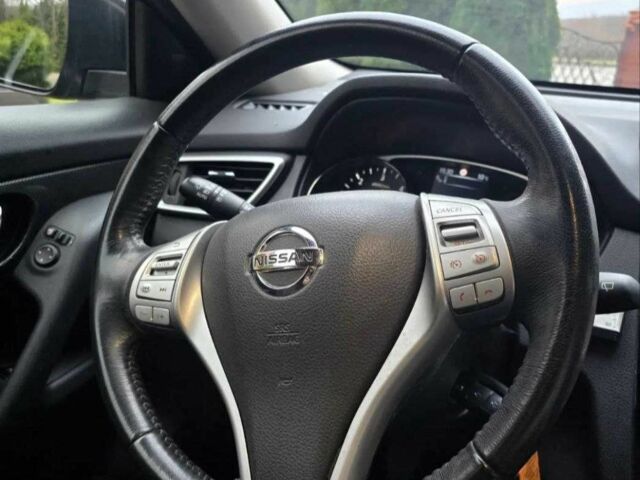 Черный Ниссан ИксТрейл, объемом двигателя 1.6 л и пробегом 2 тыс. км за 7500 $, фото 10 на Automoto.ua