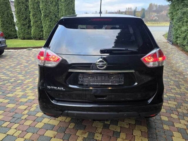 Черный Ниссан ИксТрейл, объемом двигателя 1.6 л и пробегом 2 тыс. км за 7500 $, фото 4 на Automoto.ua