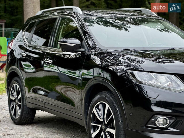 Черный Ниссан ИксТрейл, объемом двигателя 1.6 л и пробегом 160 тыс. км за 17600 $, фото 8 на Automoto.ua