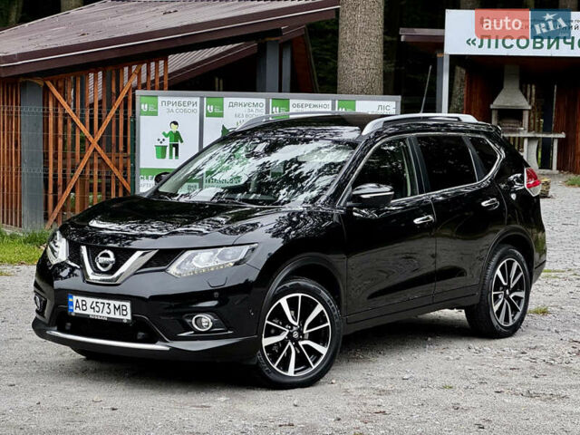 Черный Ниссан ИксТрейл, объемом двигателя 1.6 л и пробегом 160 тыс. км за 17600 $, фото 5 на Automoto.ua