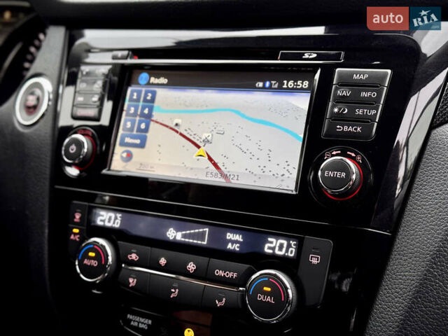 Черный Ниссан ИксТрейл, объемом двигателя 1.6 л и пробегом 160 тыс. км за 17600 $, фото 2 на Automoto.ua