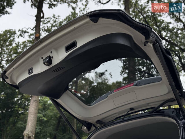 Черный Ниссан ИксТрейл, объемом двигателя 1.6 л и пробегом 160 тыс. км за 17600 $, фото 77 на Automoto.ua