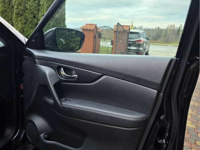 Черный Ниссан ИксТрейл, объемом двигателя 1.6 л и пробегом 2 тыс. км за 7500 $, фото 13 на Automoto.ua