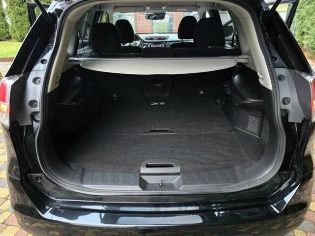 Черный Ниссан ИксТрейл, объемом двигателя 1.6 л и пробегом 2 тыс. км за 7500 $, фото 23 на Automoto.ua