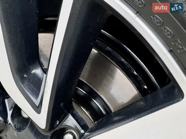 Черный Ниссан ИксТрейл, объемом двигателя 1.6 л и пробегом 160 тыс. км за 17600 $, фото 11 на Automoto.ua
