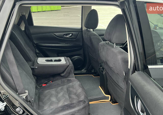 Чорний Ніссан ІксТрейл, об'ємом двигуна 1.6 л та пробігом 178 тис. км за 16400 $, фото 36 на Automoto.ua