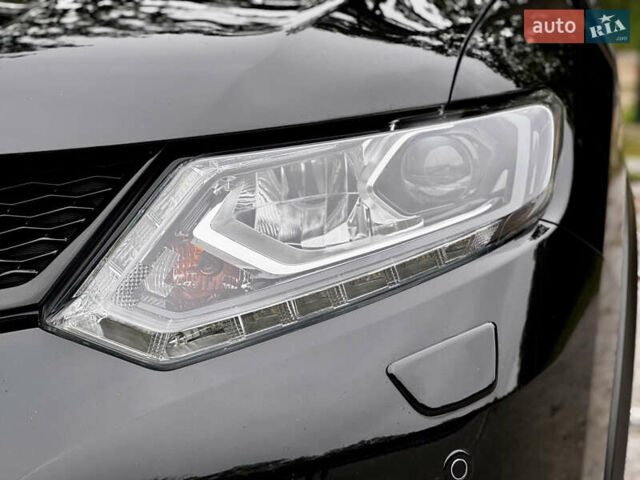 Черный Ниссан ИксТрейл, объемом двигателя 1.6 л и пробегом 160 тыс. км за 17600 $, фото 31 на Automoto.ua