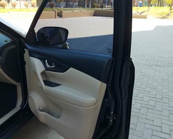 Черный Ниссан ИксТрейл, объемом двигателя 2.5 л и пробегом 104 тыс. км за 18900 $, фото 15 на Automoto.ua