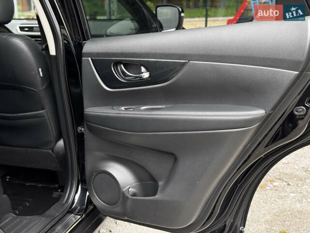 Черный Ниссан ИксТрейл, объемом двигателя 1.6 л и пробегом 160 тыс. км за 17600 $, фото 64 на Automoto.ua