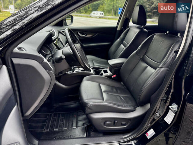 Черный Ниссан ИксТрейл, объемом двигателя 1.6 л и пробегом 160 тыс. км за 17600 $, фото 16 на Automoto.ua