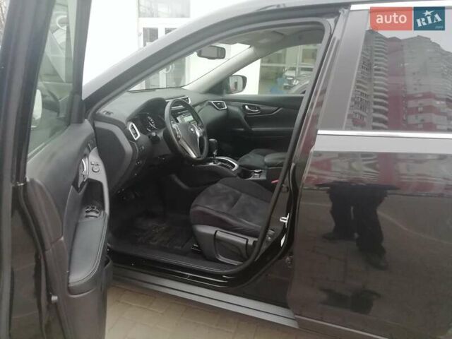 Черный Ниссан ИксТрейл, объемом двигателя 2 л и пробегом 153 тыс. км за 15500 $, фото 1 на Automoto.ua