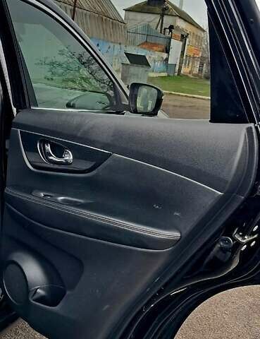 Черный Ниссан ИксТрейл, объемом двигателя 1.6 л и пробегом 202 тыс. км за 17000 $, фото 7 на Automoto.ua