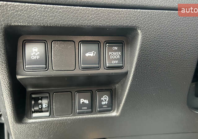 Чорний Ніссан ІксТрейл, об'ємом двигуна 1.6 л та пробігом 178 тис. км за 16400 $, фото 45 на Automoto.ua