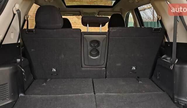 Черный Ниссан ИксТрейл, объемом двигателя 1.6 л и пробегом 202 тыс. км за 17000 $, фото 16 на Automoto.ua