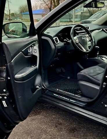 Черный Ниссан ИксТрейл, объемом двигателя 1.6 л и пробегом 202 тыс. км за 17000 $, фото 22 на Automoto.ua