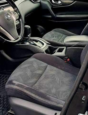 Черный Ниссан ИксТрейл, объемом двигателя 1.6 л и пробегом 202 тыс. км за 17000 $, фото 8 на Automoto.ua