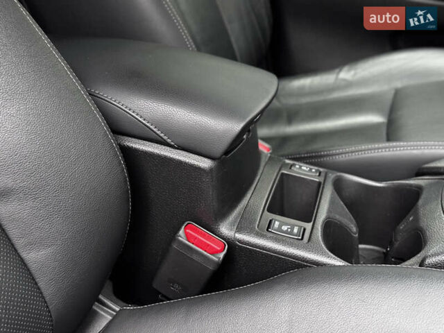 Черный Ниссан ИксТрейл, объемом двигателя 1.6 л и пробегом 160 тыс. км за 17600 $, фото 62 на Automoto.ua