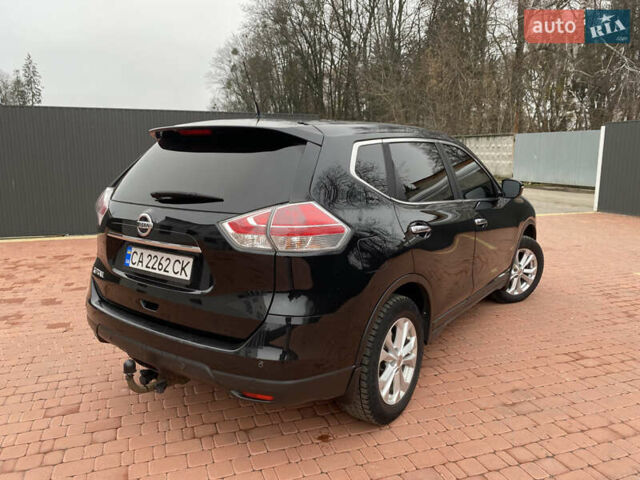 Черный Ниссан ИксТрейл, объемом двигателя 1.6 л и пробегом 210 тыс. км за 12800 $, фото 2 на Automoto.ua