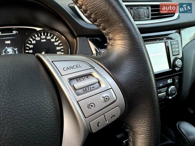 Черный Ниссан ИксТрейл, объемом двигателя 2 л и пробегом 220 тыс. км за 17990 $, фото 54 на Automoto.ua