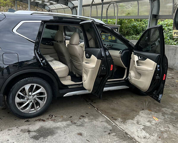 Черный Ниссан ИксТрейл, объемом двигателя 2.49 л и пробегом 92 тыс. км за 22000 $, фото 22 на Automoto.ua