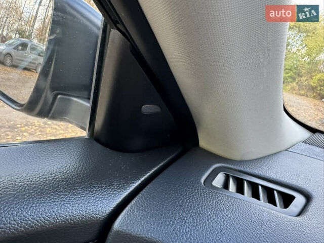 Черный Ниссан ИксТрейл, объемом двигателя 1.6 л и пробегом 215 тыс. км за 18200 $, фото 32 на Automoto.ua