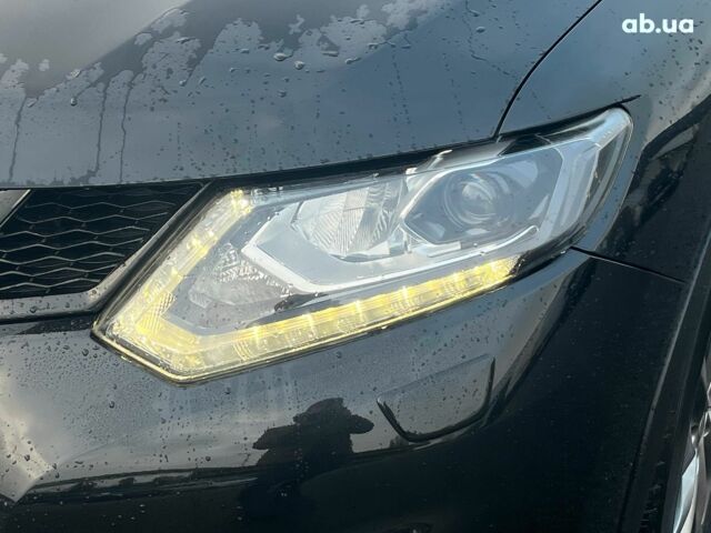 Черный Ниссан ИксТрейл, объемом двигателя 2.5 л и пробегом 92 тыс. км за 22990 $, фото 4 на Automoto.ua