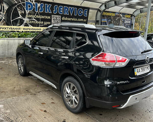 Черный Ниссан ИксТрейл, объемом двигателя 2.49 л и пробегом 92 тыс. км за 22000 $, фото 4 на Automoto.ua