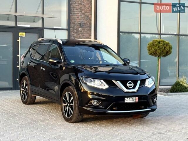 Черный Ниссан ИксТрейл, объемом двигателя 2 л и пробегом 220 тыс. км за 17990 $, фото 6 на Automoto.ua