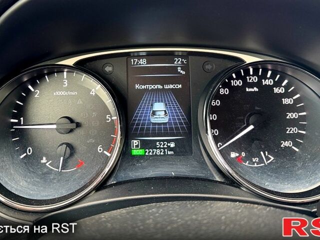 Черный Ниссан ИксТрейл, объемом двигателя 1.6 л и пробегом 228 тыс. км за 16800 $, фото 7 на Automoto.ua