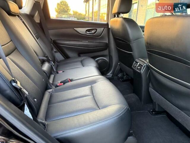 Черный Ниссан ИксТрейл, объемом двигателя 2 л и пробегом 220 тыс. км за 17990 $, фото 39 на Automoto.ua