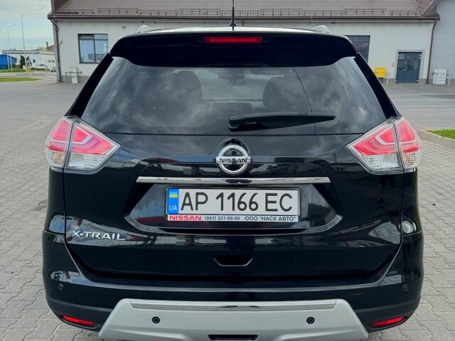 Черный Ниссан ИксТрейл, объемом двигателя 1.6 л и пробегом 228 тыс. км за 16800 $, фото 4 на Automoto.ua