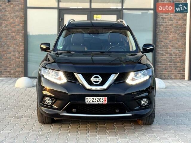 Черный Ниссан ИксТрейл, объемом двигателя 2 л и пробегом 220 тыс. км за 17990 $, фото 3 на Automoto.ua