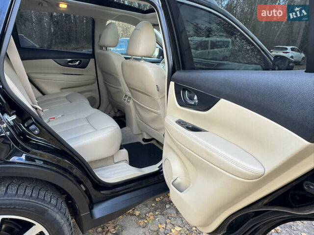 Черный Ниссан ИксТрейл, объемом двигателя 1.6 л и пробегом 215 тыс. км за 18200 $, фото 23 на Automoto.ua