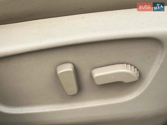 Черный Ниссан ИксТрейл, объемом двигателя 2.5 л и пробегом 92 тыс. км за 22990 $, фото 17 на Automoto.ua