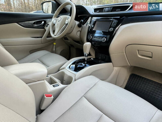 Черный Ниссан ИксТрейл, объемом двигателя 1.6 л и пробегом 215 тыс. км за 18200 $, фото 28 на Automoto.ua