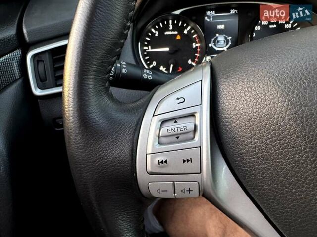 Черный Ниссан ИксТрейл, объемом двигателя 2 л и пробегом 220 тыс. км за 17990 $, фото 56 на Automoto.ua