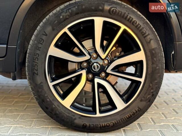 Черный Ниссан ИксТрейл, объемом двигателя 2 л и пробегом 220 тыс. км за 17990 $, фото 24 на Automoto.ua