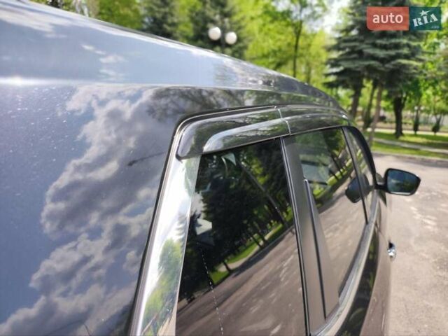 Черный Ниссан ИксТрейл, объемом двигателя 1.6 л и пробегом 65 тыс. км за 24200 $, фото 2 на Automoto.ua