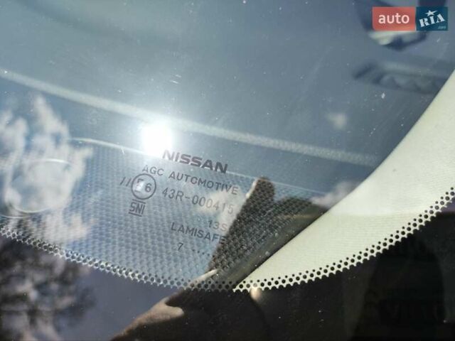 Черный Ниссан ИксТрейл, объемом двигателя 1.6 л и пробегом 65 тыс. км за 24200 $, фото 17 на Automoto.ua