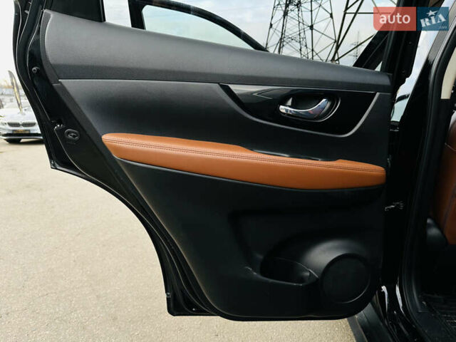 Чорний Ніссан ІксТрейл, об'ємом двигуна 1.6 л та пробігом 246 тис. км за 18500 $, фото 19 на Automoto.ua