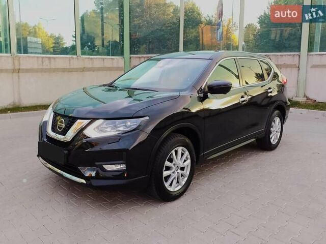 Черный Ниссан ИксТрейл, объемом двигателя 1.6 л и пробегом 63 тыс. км за 16500 $, фото 5 на Automoto.ua