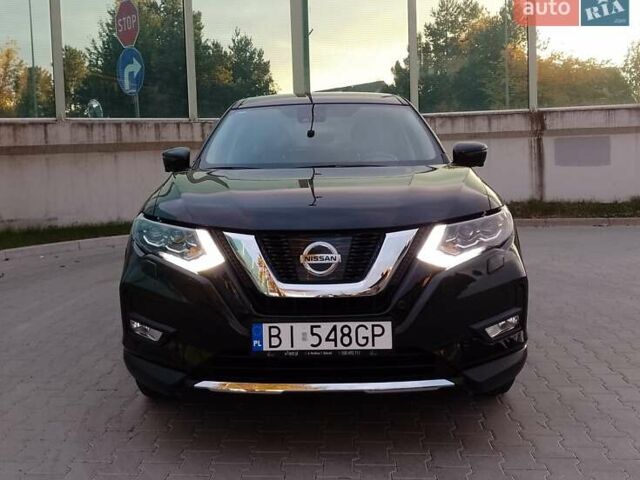Черный Ниссан ИксТрейл, объемом двигателя 1.6 л и пробегом 63 тыс. км за 16500 $, фото 4 на Automoto.ua