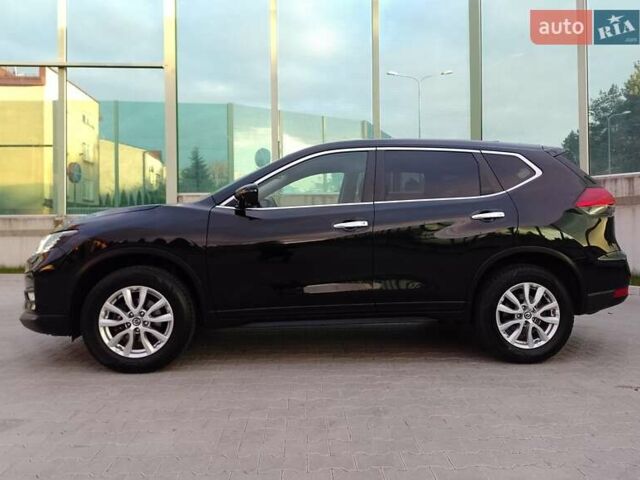 Черный Ниссан ИксТрейл, объемом двигателя 1.6 л и пробегом 63 тыс. км за 16500 $, фото 7 на Automoto.ua